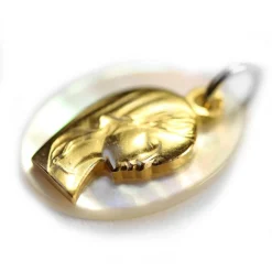 Médaille Vierge plaqué or et Nacre